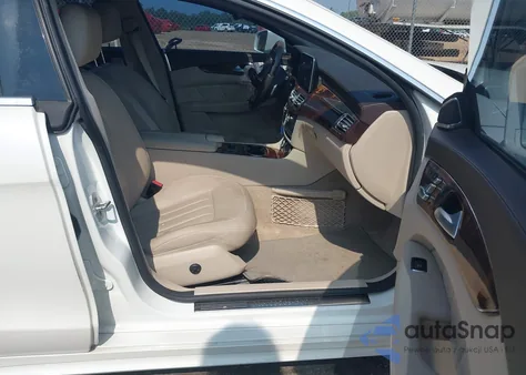 2017 Mercedes-Benz Cls 550 4Matic z USA, uszkodzony, nr VIN WDDLJ9BB5HA198535